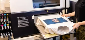 Silk Screen Printing vs. DTG Printing 1